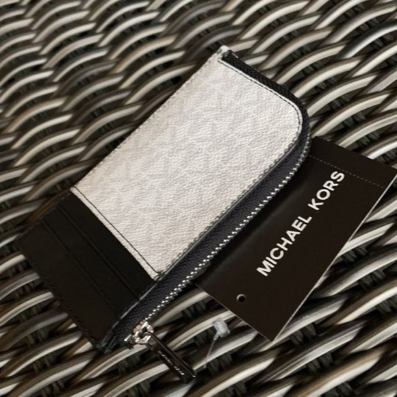 Michael Kors L Zip Mini Wallet - Picture 3 of 14